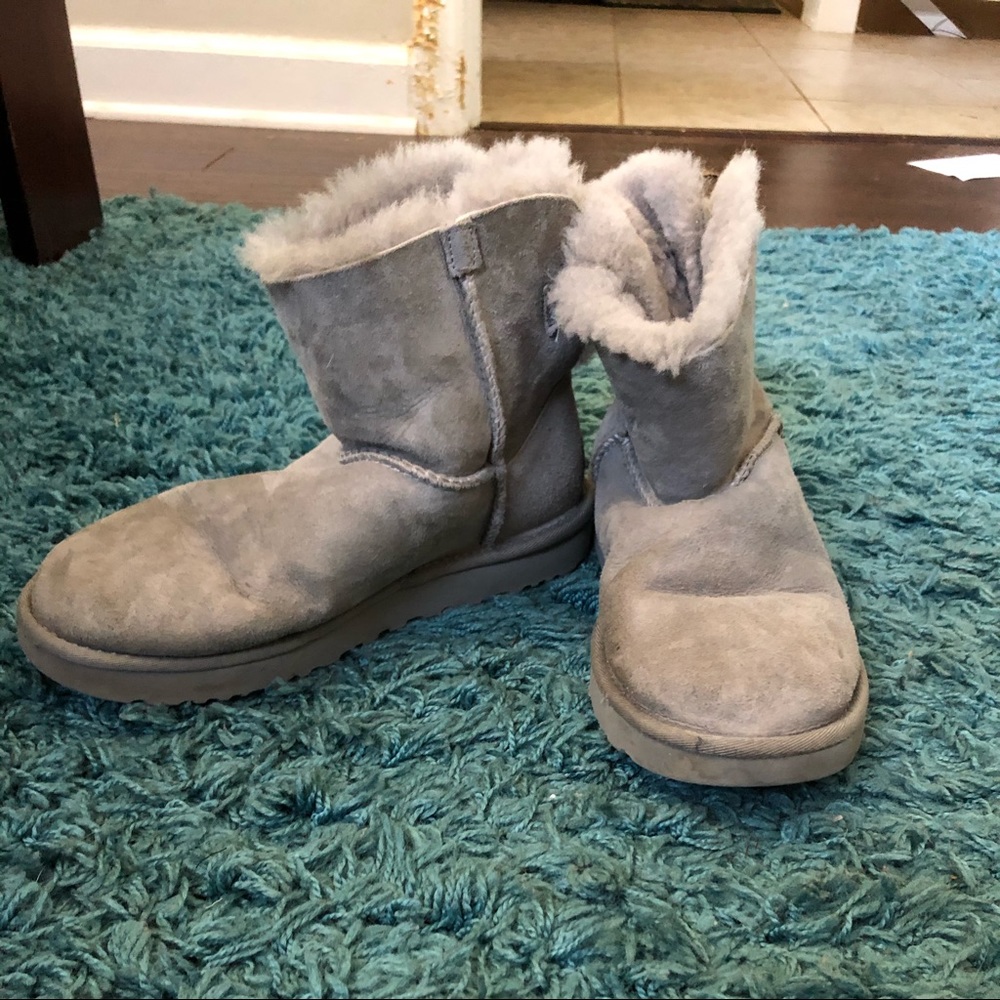 Gray ugg boots